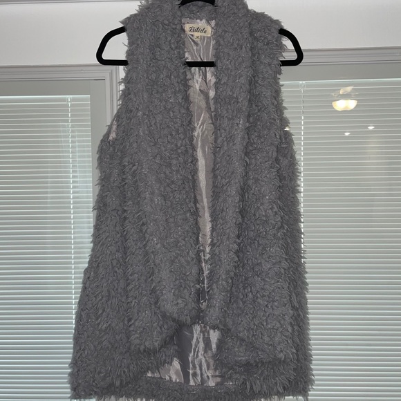 Chunky fur vest - Picture 2 of 5